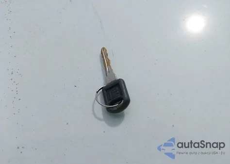 1998 Chevrolet C1500 Fleetside z USA, uszkodzony, nr VIN 2GCEC19M5W1275739